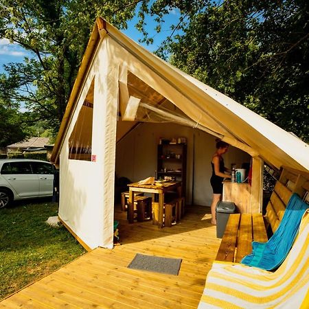 Camping Le Pre Morjal Ispagnac Exterior foto