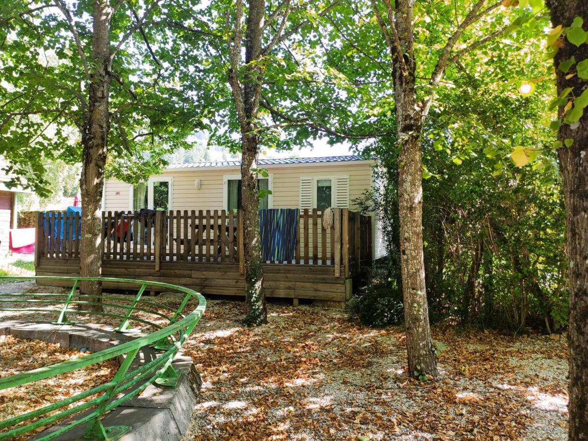 Camping Le Pre Morjal Ispagnac Exterior foto