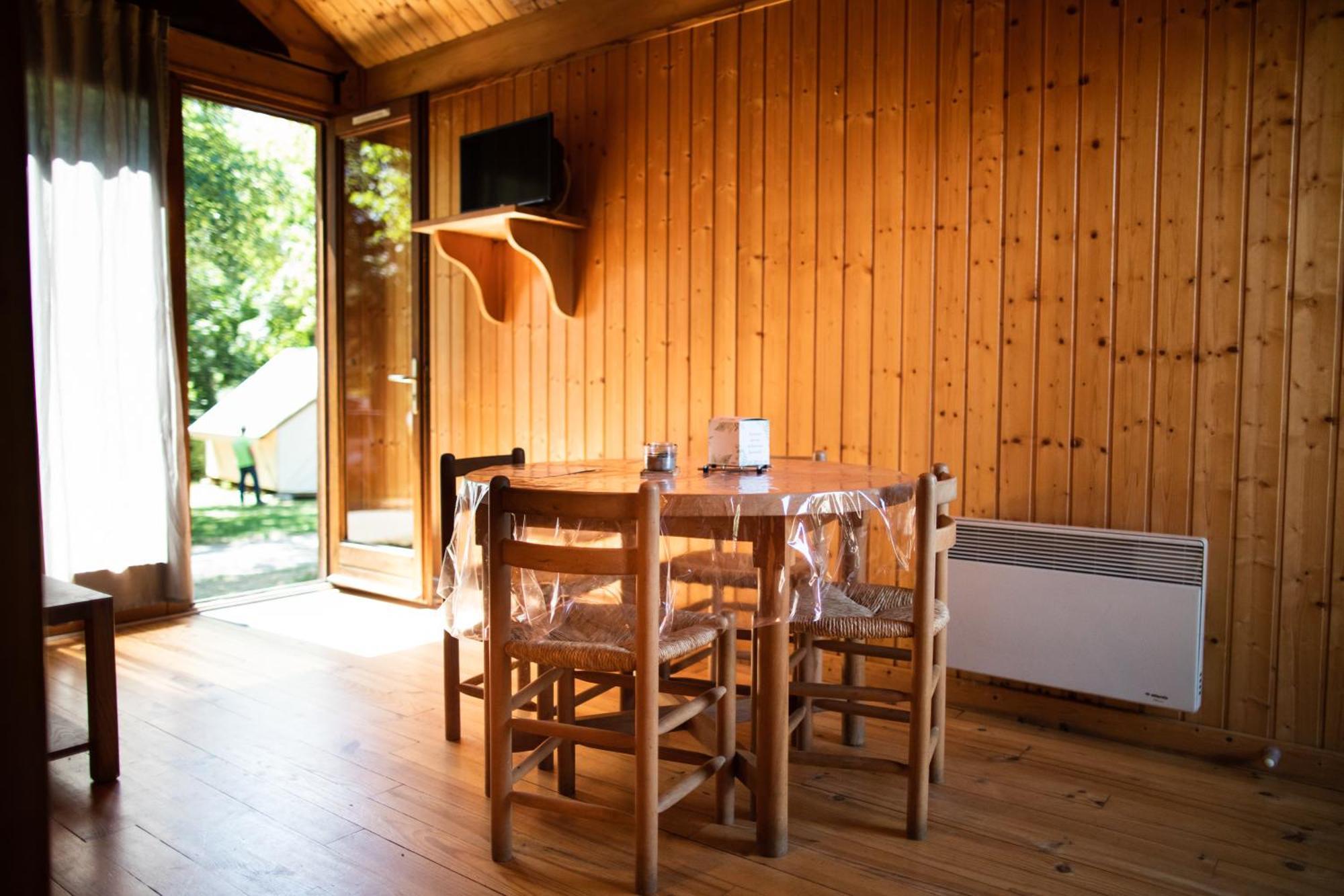 Camping Le Pre Morjal Ispagnac Exterior foto